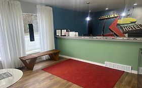Lighthouse Suites